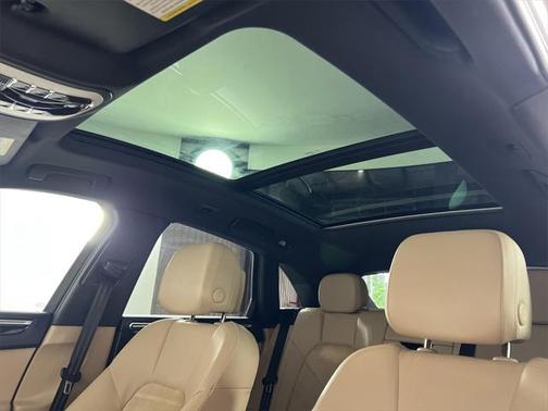 2019 Porsche Macan Base