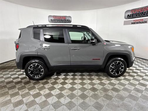 2023 Jeep Renegade Trailhawk