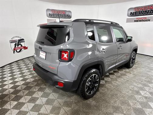 2023 Jeep Renegade Trailhawk
