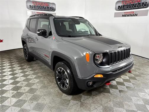 2023 Jeep Renegade Trailhawk
