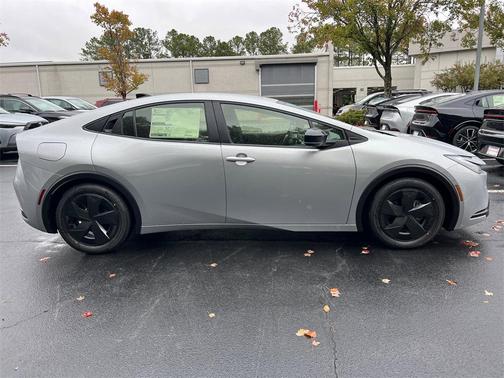 2026 Toyota Prius Plug-In Hybrid SE