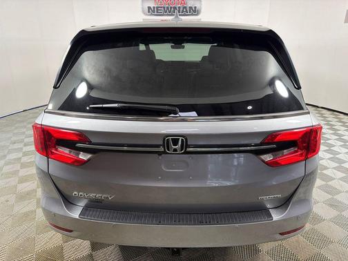 Lunar Silver Metallic 2024 Honda Odyssey Touring