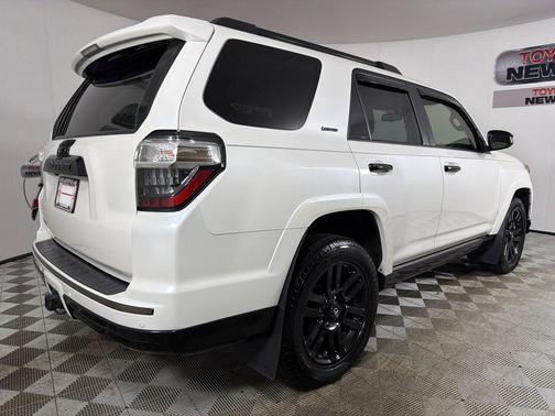 Blizzard Pearl 2019 Toyota 4Runner Limited