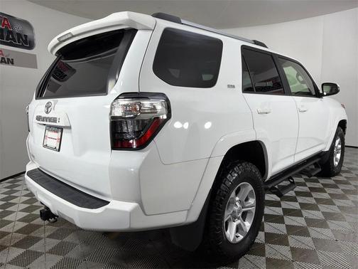 2024 Toyota 4Runner SR5 Premium