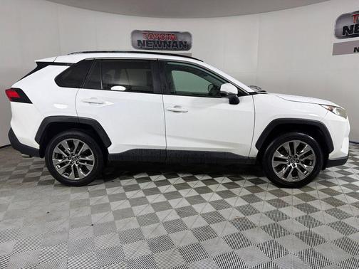Super White 2020 Toyota RAV4 XLE Premium