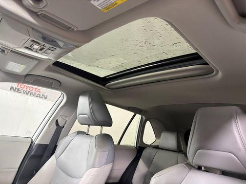 Super White 2020 Toyota RAV4 XLE Premium