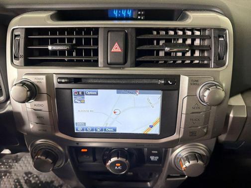 Classic Silver Metallic 2018 Toyota 4Runner SR5 Premium