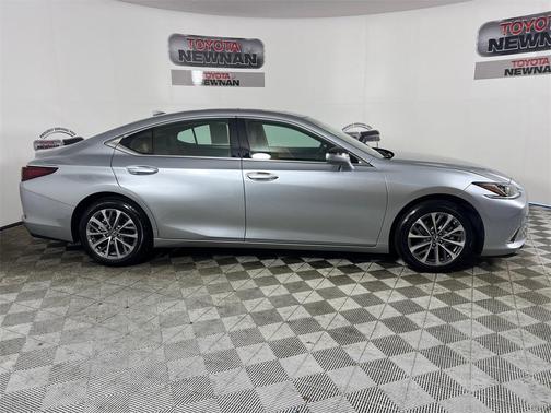 2023 Lexus ES 350 Base