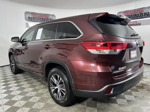2019 Toyota Highlander LE I4