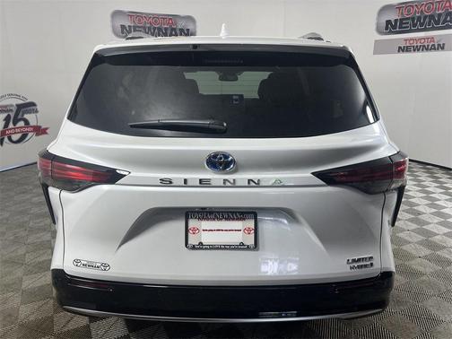 2024 Toyota Sienna Limited 7-Passenger