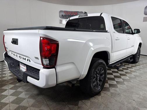 Ice Cap 2023 Toyota Tacoma SR5