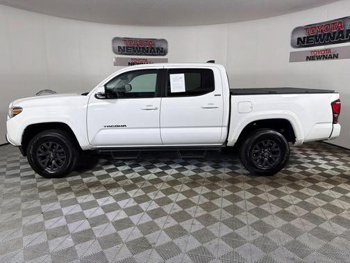 Ice Cap 2023 Toyota Tacoma SR5
