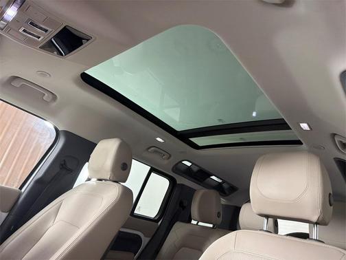 2023 Land Rover Defender 110 S