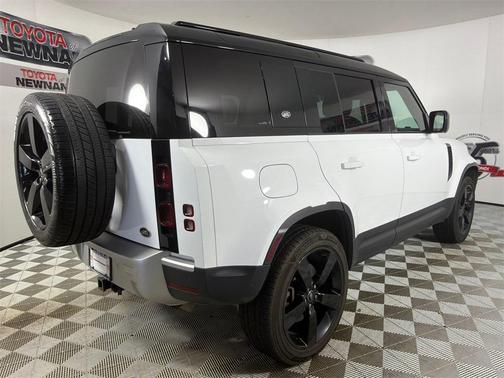 2023 Land Rover Defender 110 S