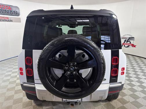 2023 Land Rover Defender 110 S