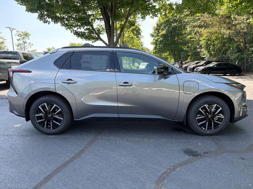 Heavy Metallic 2026 Toyota bZ XLE Plus
