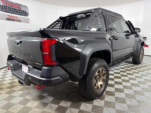 2025 Toyota Tacoma Hybrid Trailhunter