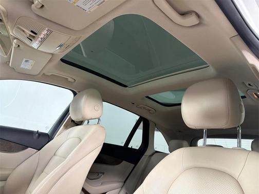 2018 Mercedes-Benz GLC 300 Base