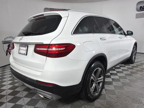 2018 Mercedes-Benz GLC 300 Base