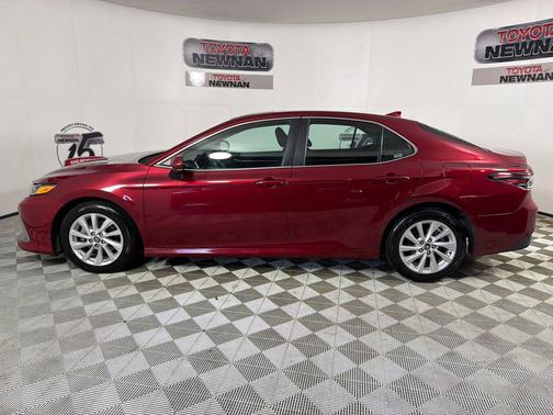 Ruby Flare Pearl 2022 Toyota Camry LE