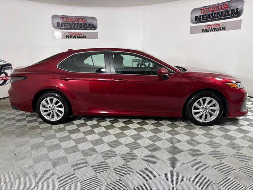 Ruby Flare Pearl 2022 Toyota Camry LE