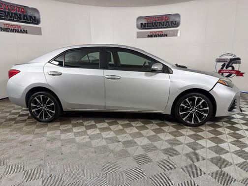 Classic Silver Metallic 2019 Toyota Corolla SE