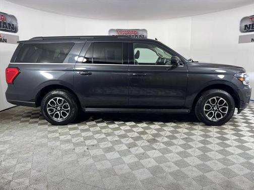 2023 Ford Expedition Max XLT