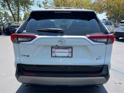 2025 Toyota RAV4 Hybrid SE