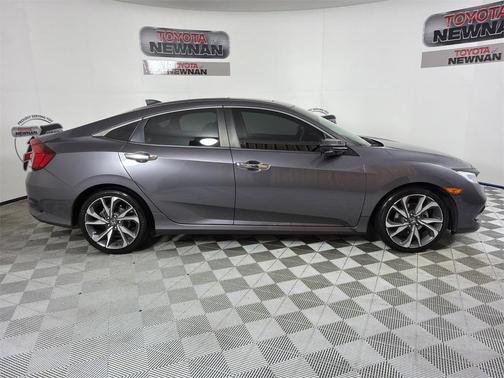 2019 Honda Civic Touring