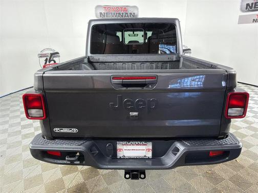 2023 Jeep Gladiator Willys 4x4