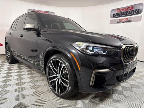 2022 BMW X5 M50i