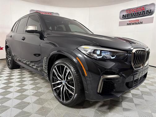 2022 BMW X5 M50i