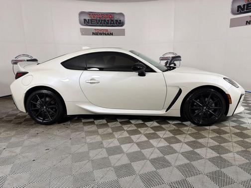Halo 2025 Toyota GR86 Premium
