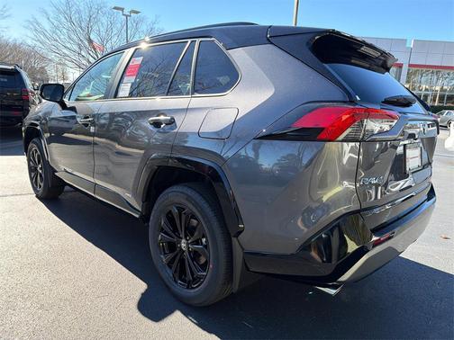 2025 Toyota RAV4 Hybrid SE