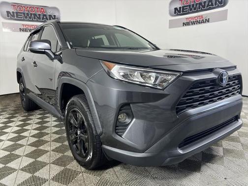 2020 Toyota RAV4 XLE