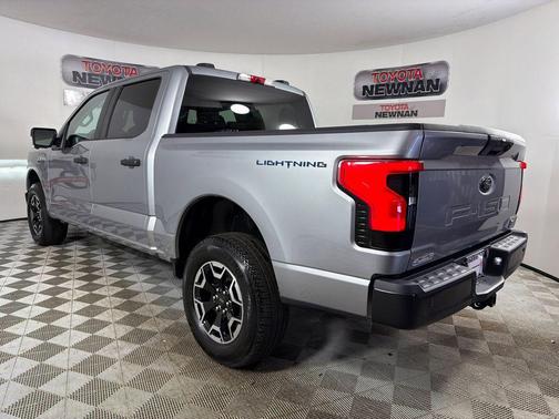 2023 Ford F-150 Lightning Pro