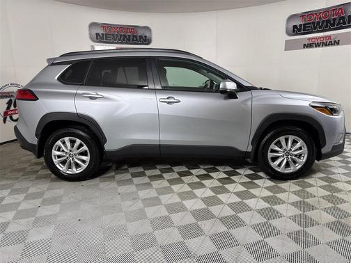 2023 Toyota Corolla Cross LE