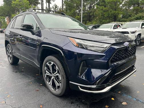 2025 Toyota RAV4 Hybrid SE