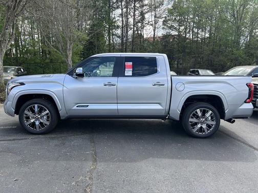 2025 Toyota Tundra Hybrid Capstone