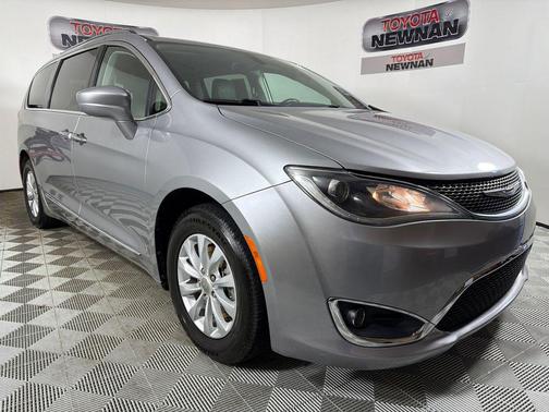 2018 Chrysler Pacifica Touring-L