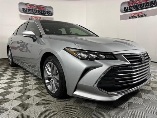 2022 Toyota Avalon XLE