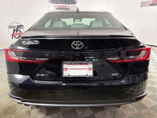 Midnight Black Metallic 2025 Toyota Camry SE