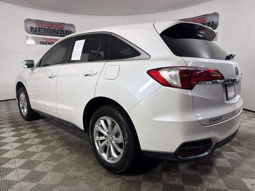 White Diamond Pearl 2017 Acura RDX Base