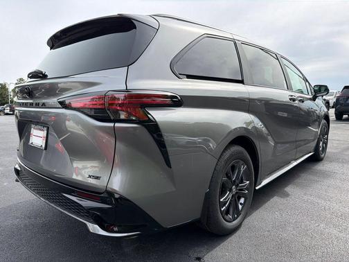 Heavy Metal 2026 Toyota Sienna XSE 7 Passenger