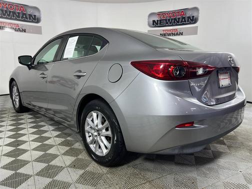 2016 Mazda Mazda3 i Sport