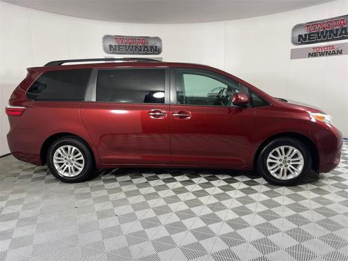 2016 Toyota Sienna XLE Premium