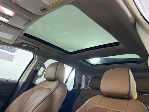 2014 Lincoln MKX Base
