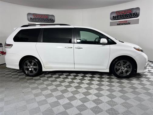 2017 Toyota Sienna SE Premium