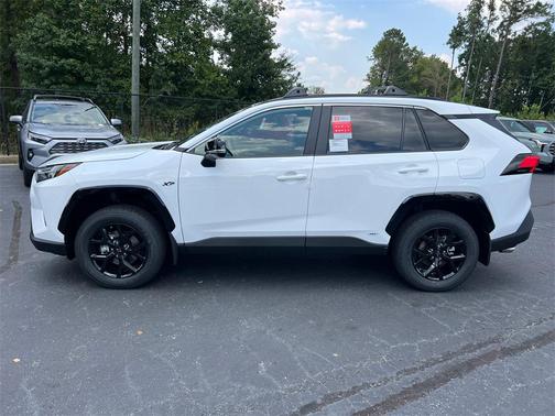2025 Toyota RAV4 Hybrid XLE