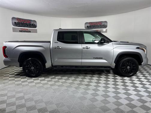 2024 Toyota Tundra Hybrid Platinum